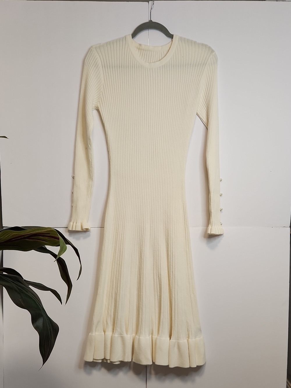 Elegant Cream Ribbed Long-Sleeve Knit Dress